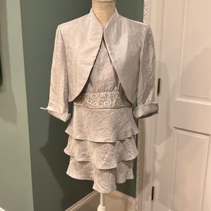 David’s Bridal silver 2pc tiered tunic-length top. Size 14
